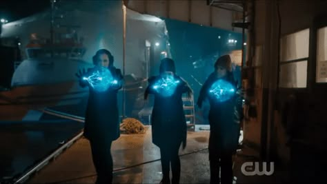 Charmed Gif Magic, Charmed Reboot Gif, Invisibility Power, Witchy Movies, Marvel Powers, Maggie Vera, Charmed 2018, Charmed Reboot, Witch Gif