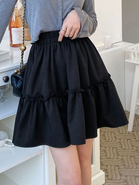 DAZY High Waist Frill Trim SkirtI discovered amazing products on SHEIN.com, come check them out! Cute School Skirts, Cute Skirts Short, Cute Skirts Knee Length, Frilly Black Skirt, Black Frill Skirt Outfit, Black Skirt Outfits Summer, Black Flare Skirt Outfit, Dark Floral Skirt, Tshirt And Skirt