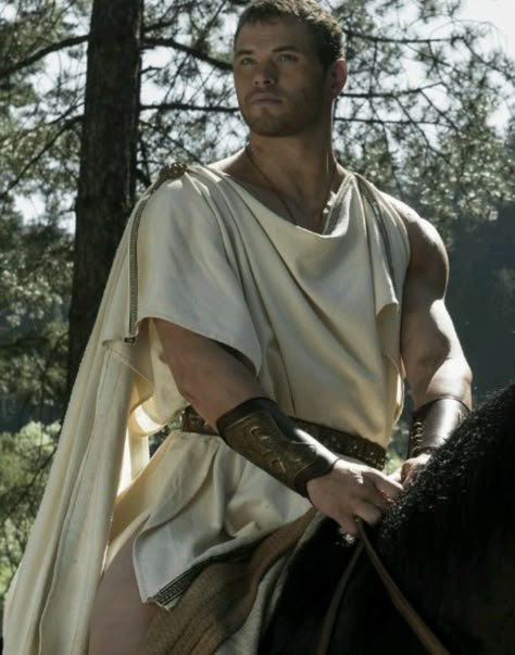 Legend Of Hercules, Ancient Rome Aesthetic, The Legend Of Hercules, Greek Stories, Rome Outfits, Midsummer Dream, Greek Tragedy, Kellan Lutz, Greek Gods And Goddesses