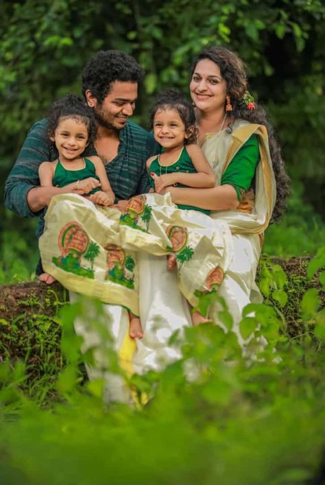 Onam special Onam Couple Photos, Onam Photoshoot Ideas Family, Onam Photoshoot Ideas, Onam Look, Onam Shoot, Onam Photoshoot, Onam Outfits Ideas, Onam Special, Onam Outfits