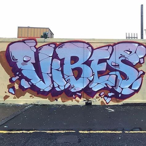 @vibes_ldn back in action Alphabet Graffiti, Graffiti Art Letters, Graffiti Wildstyle, Graffiti Piece, Urbane Kunst, Best Graffiti, Graffiti Words, Street Art Photography, Graffiti Writing