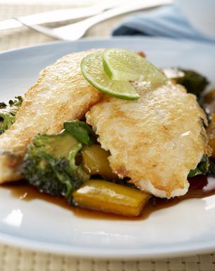 Made with plant based butter Nuttelex. Choose a firm fleshed fish for this dish like Trevally, Snapper or Warehou. The sweet and sour combination is subtle and uses capsicum rather than pineapple. Trevally Fish Recipe, Trevally Fish, Plant Based Butter, Low Salt, Fish Recipe, White Wine Vinegar, Broccoli Florets, Fish Fillet, Sweet And Sour