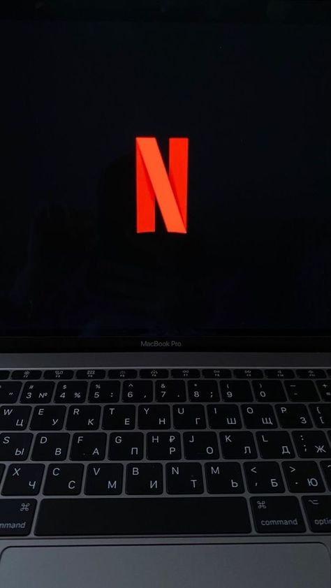 Netflix And Chill Tumblr, Fake Photo Sick, Studying Girl, Plain Wallpaper Iphone, Dream Shower, Wallpaper Wa, Amoled Wallpapers, Snap Snapchat, Instagram Emoji