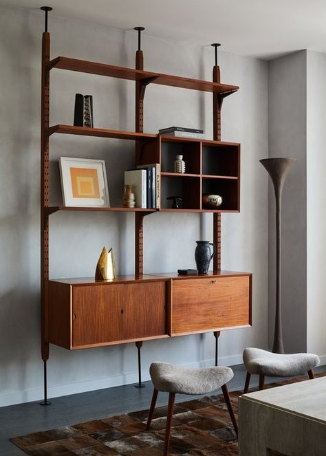 Modern wall shelf design