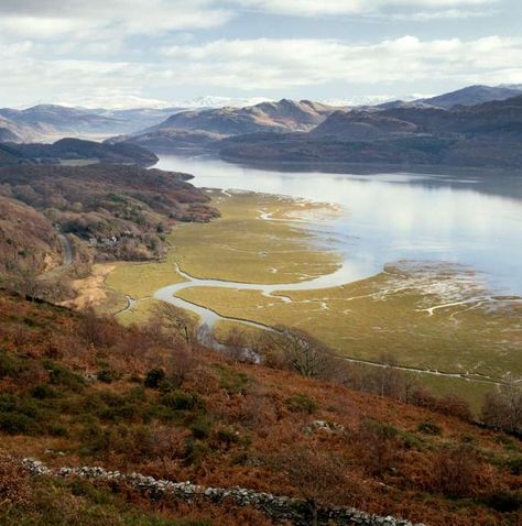 Welsh People, Gwynedd Wales, Pembrokeshire Coast Path, Wales Beach, Irish Things, Pembrokeshire Coast, Fairy Pools, Why Bother, Snowdonia National Park