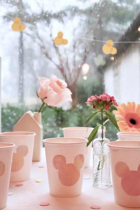 Minimalist Minnie Mouse Party, Minnie Tea Party, Boho Mini Mouse Party, Oh Twodles Birthday Ideas, Rose Gold Minnie Mouse Party, Minnie Tea Party Birthday, Minnie Bday Party, Minnie Mouse Garden Party, Boho Minnie Mouse Birthday Party Ideas