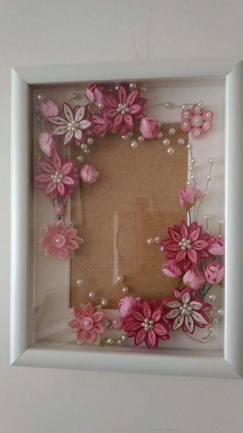 Quilling Photo Frames Ideas, Quilling Photo Frames, Quilling Frames, Flower Photo Frame, Paper Quilling Flowers, Paper Quilling Cards, Quilling Work, Quilled Paper Art, Paper Quilling Patterns