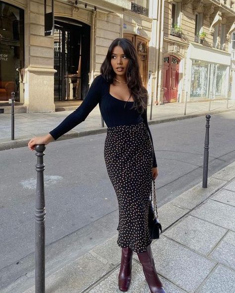 La Parisienne Stylée on Instagram: "à Paris 🤎✨ @cha_trbls" Office Fits, Stylish Work Attire, Soft Dramatic, Business Casual Outfits For Work, Work Fits, Elegante Casual, Looks Street Style, Stylish Work Outfits, Church Outfits