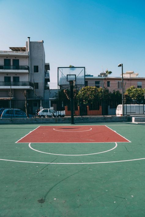 Download this photo by who?du!nelson on Unsplash Basketball Court Pictures, Basketball Court Background, Court Background, Background Practice, Court Pictures, Posters Background, Outdoor Basketball Court, Free Basketball, Portable Basketball Hoop