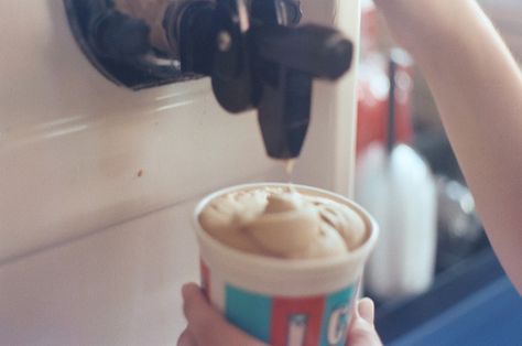 Slushie Aesthetic Retro, Slushie Aesthetic, Strange Aesthetic, Machine Aesthetic, Rp Characters, Be More Chill, Aesthetic Retro, Archie Comics, Good Ole