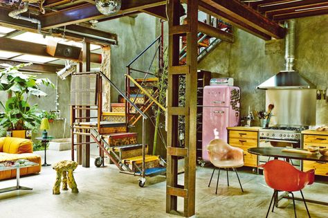 Industrial Vintage in Madrid (5) Modern And Vintage Decor, Eclectic Industrial, Industrial Style Home, Vintage Loft, Industrial Style Decor, Loft Industrial, Loft Stil, Eclectic House, House Deco