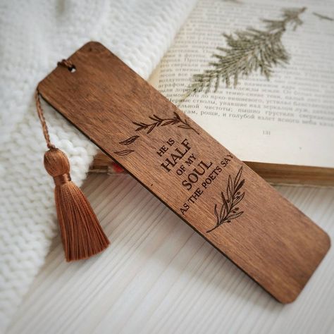 Wooden Bookmarks, Wooden Bookmark Ideas, The Song Of Achilles, Wedding Giveaways, Reading Accessories, Movie Gift, Wood Book, Wooden Books, Wood Accessories