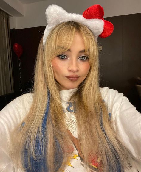 Sabrina Carpenter Style, Catty Noir, Girl Meets World, Fav Celebs, Gilmore Girls, Sabrina Carpenter, Pop Star, Gossip Girl, Osaka