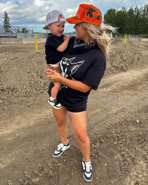 I decided I am fully ready to be a moto mom 🤘🏻🤪 we spent the afternoon hanging out on the track before the races started and Brecken was in HEAVEN!🏁 This boy is such a motorhead - if he could he would watch dirt bikes alllll day long! 8:30pm rolled around and I was like alright time to leave and Brecken said NOPE, so he talked this mama into staying a little bit longer 🤭 #boymom #motomom #dirtbike #motocross #momlife #toddlermom #mom #toddlerfashion #truckerhat #radmom #coolmom #motolife #... Motocross Mom, Moto Mom, Boy Mama, Time To Leave, Toddler Mom, This Boy, Dirt Bikes, Country Boys, Boy Mom