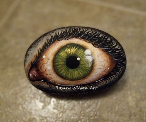 Eyeball Rock Painting, Jumanji Party, Painting Stones, Black Lights, Halloween Rocks, Halloween Eyeballs, Art Rock, Rock Painting Patterns, Canvas Ideas