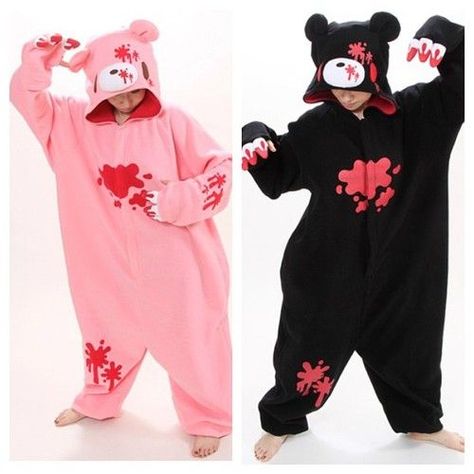 Matching Onesies, Costume For Men, Funny Costume, Funny Pajamas, Bear Attack, Hello Kitty Videos, Onesie Costumes, Cute Couple Halloween Costumes, Carnival Costume