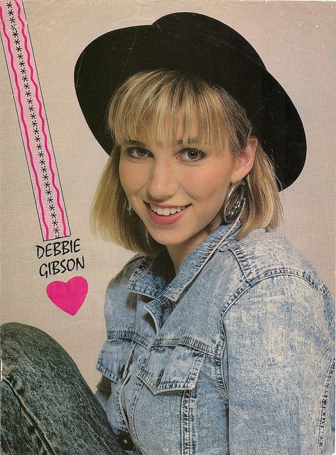 debbie gibson 1980 photos | Debbie Gibson | Flickr - Photo Sharing! Debbie Gibson 80s, 80s Stuff, 80s Celebrities, 80s Girl, 80s Fashion Trends, Very Important Person, Pretty Redhead, 80's Music, Bright Outfits