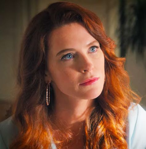 Red Headed League, Bridget Regan, Photography Drawing, Retro Makeup, Beautiful Red Hair, Jane The Virgin, Middle Aged Women, Brunette Hair, Love Photography