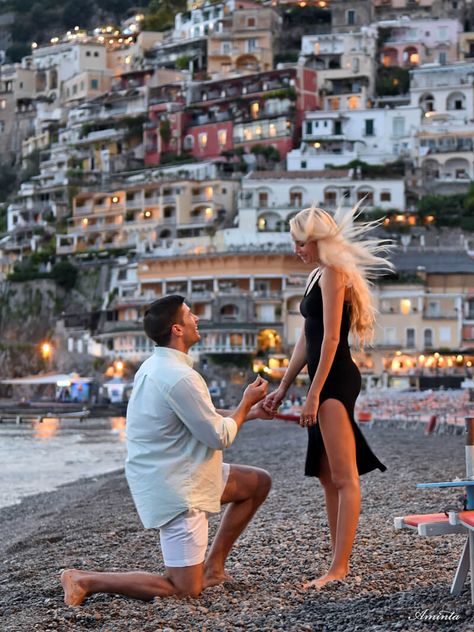 Proposal Inspiration, Romantic Marriage, Beach Proposal, Italy Honeymoon, Luxury Boat, Romantic Proposal, Wedding Proposals, Engagement Ideas, Italy Vacation