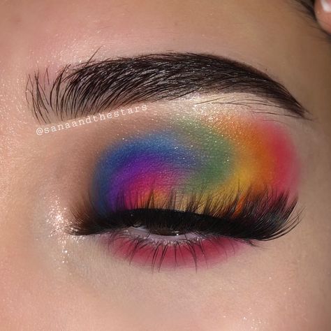 Tie Dye Eyeshadow Looks, Tie Dye Makeup Eye, Tie Dye Makeup Looks, Tie Dye Eyeshadow, Tie Dye Makeup, Rainbow Road, Rainbow Makeup, Simple Eye Makeup, Makeup Eyeliner