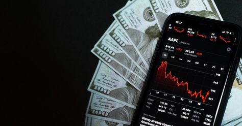 Looking to get into the stock market and wondering how to invest in Apple? Here’s what you need to know about the company, plus an easy way to buy Apple stock. Apple Stock, Stock Broker, Apple Computer, Investing In Stocks, Buy Apple, Start Investing, Apple Inc, Financial Advisors, Best Investments