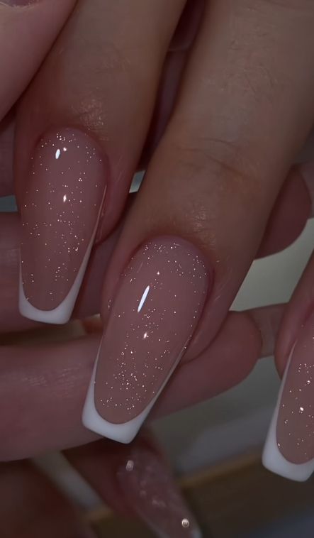 Sparkly Ballerina Nails, Mini Prom Nails, Nail Inspo Pink Glitter, French Tip Sparkly Nails, Natural Sparkly Nails, Clear Nails With Design Simple, Birthday Nails February, Simple Glitter Nail Designs, Sparkly French Tip Acrylic Nails