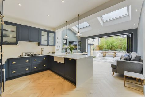 Richmond Architects - Residential Architects Richmond Upon Thames Kitchen Extension Layout, Modern Kitchen Open, Conservatory Kitchen, Kitchen Diner Extension, House Extension Plans, Open Plan Kitchen Dining Living, Open Kitchen And Living Room, Open Plan Kitchen Diner, Kitchen Layout Plans