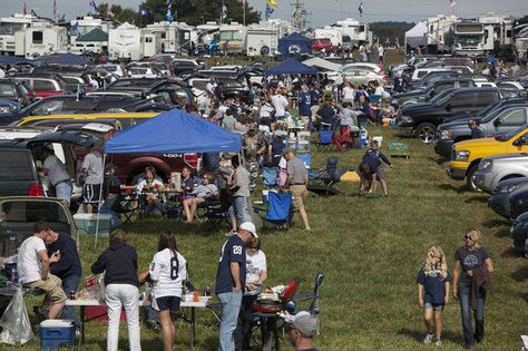 Penn State Tailgate Food, Talegate Food, Penn State Tailgate, Tailgate Desserts, Tailgate Ideas, Tailgate Recipes, Italian Pasta Salad, Magic Cookie Bars, Penn State Football