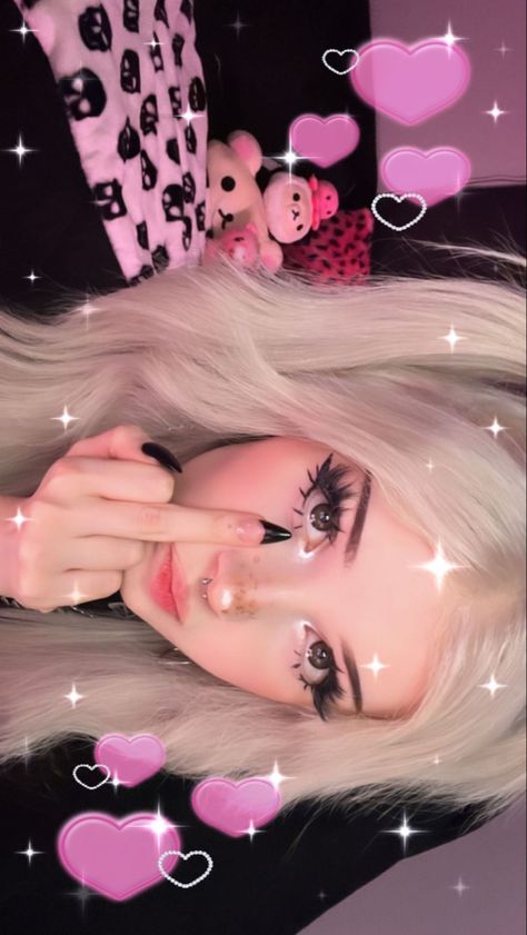 Egirl Eye Makeup, Puppy Eyes Makeup, Egirl Makeup, Cute Eye Makeup, Kawaii Makeup, Look Rose, Alternative Makeup, Ethereal Makeup, Pinterest Makeup