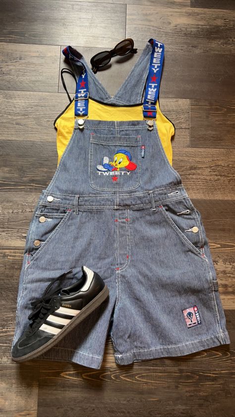 Dungarees Outfit Summer, 90s Summer Fashion, Samba Outfit, Fits Clothes, Streetwear Fashion Women, Simple Trendy Outfits, Really Cute Outfits, Cute Summer Outfits, Dream Clothes