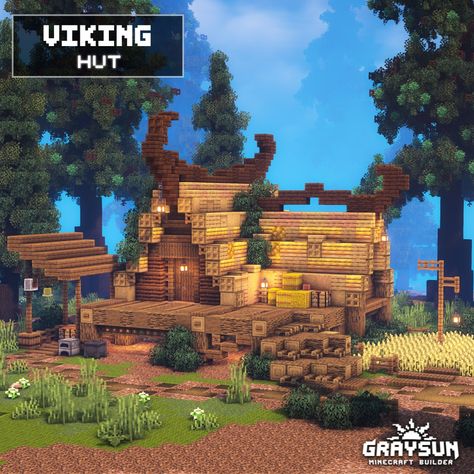 Minecraft building design of a viking hut using block gradient and featuring a fantasy roof style. Minecraft Viking Style Minecraft Builds, Minecraft Viking House Ideas, Viking Village Minecraft, Minecraft Viking Village, Minecraft Gradient Roof, Minecraft Hut Ideas, Viking Minecraft Builds, Httyd Minecraft, Minecraft Viking Builds