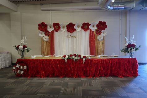 XV paper flowers main table Quince Main Table Ideas Burgundy, Quince Red Table Decorations, Quince Main Table Ideas Red And Gold, Red And Gold Quinceanera Main Table, Main Table Quinceanera Red And Gold, Red Quinceanera Ideas Decor Main Table, Red Main Table Quinceanera, Quince Charro Decorations Main Table, Red And Gold Quinceanera Decorations Main Table