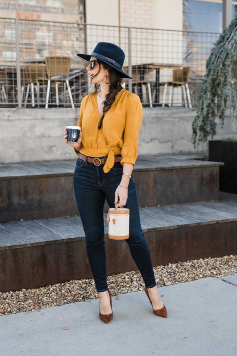 Jessica Camerata is wearing a mustard silk top, jeans and brown heels Mustard Outfit Ideas, Mustard Top Outfit, Mustard Dress Outfit, Mustard Outfit, Mustard Outfits, Jeans Heels Outfit, Looks Jeans, Jeans Outfit Women, Navy Outfit