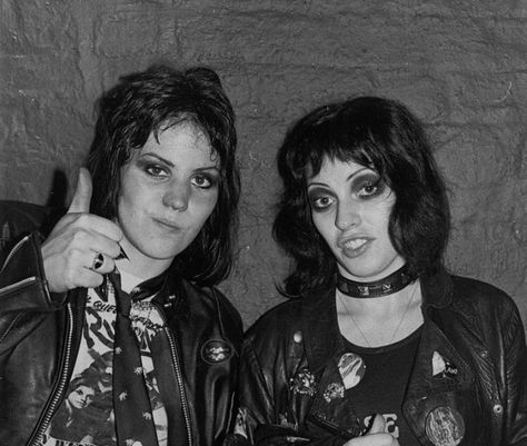 Joan Jett • The Runaways - Joan Jett & The Blackhearts & Gaye Advert • The Adverts Joan Jett The Runaways, Gaye Advert, Joan Jett And The Blackhearts, Biker Photos, The Runaways, Punk Glam, Glam Metal, Joan Jett, Bow Wow