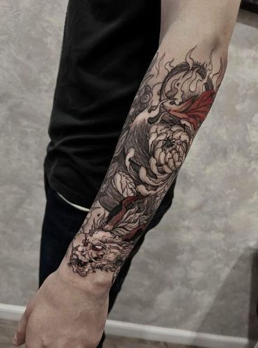 Discover the deep symbolism of Japanese dragon tattoos and unlock your creativity with a gallery of 85+ stunning design concepts. An ink journey awaits you. Dragon Tattoo Forearm, Japanese Forearm Tattoo, Arm Tattoos Drawing, Dragon Tattoo Ideas, Dragon Sleeve, Tattoo Dotwork, Sign Tattoo, Japanese Dragon Tattoo, Dragon Sleeve Tattoos