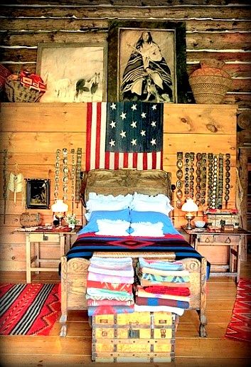 . Colorado Ranch, American Interior, Rustic Bedroom, Style At Home, Boho Home, Western Decor, Cabins In The Woods, Ralph Lauren Home, Cabin Decor