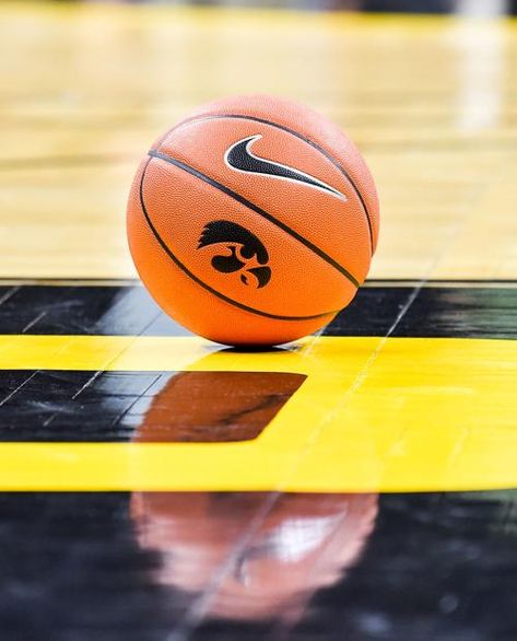 Iowa Womens Basketball, Iowa Basketball, Iowa Hawkeye, Printable Pictures, Iowa Hawkeyes, Womens Basketball, Iowa, Basketball