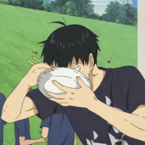 #Kageyama Obito #Karasuno #Haikyuu Kageyama Eating, Watch Haikyuu, Haikyuu Icons, Japanese Wallpaper Iphone, Biker Love, Haikyuu Kageyama, Kageyama Tobio, Anime Screenshots, Stray Dogs Anime