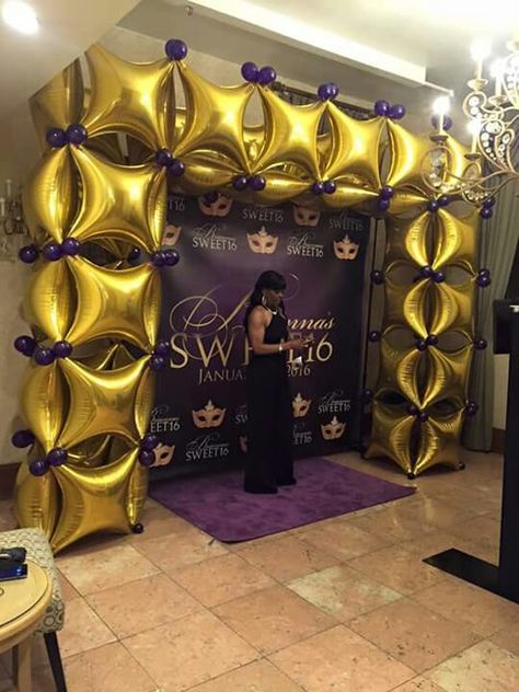 Foil Balloon Wall, Balloon Walls, Balloons Galore, Deco Ballon, 40th Birthday Party Decorations, Qualatex Balloons, Balloon Crafts, Diy Balloon Decorations, Balloon Arrangements