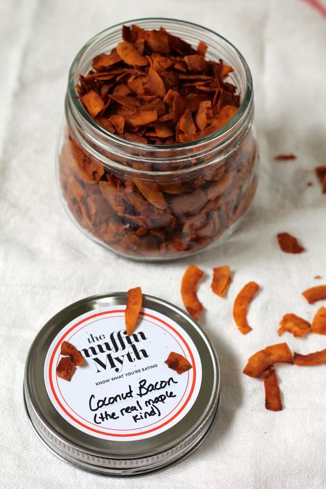 maple coconut bacon // the muffin myth Maple Bacon Recipes, Vegetarian Treats, Real Food Snacks, Coconut Bacon, Happy Canada Day, Vegan Lunches, Coconut Chips, Maple Bacon, Tasty Vegetarian Recipes