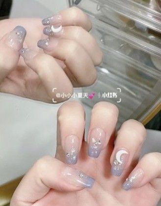 cttro:: @marybxhs Light Blue Nails Douyin, Douyin Nails Medium, Blue Jelly Nails Korean Short, Jelly Nails Light Blue, Douyin Grey Nails, Blue Xiaohongshu Nails, Dark Blue Korean Nails, Xiaohongshu Nails Purple, Douyin Nails Erika Titus