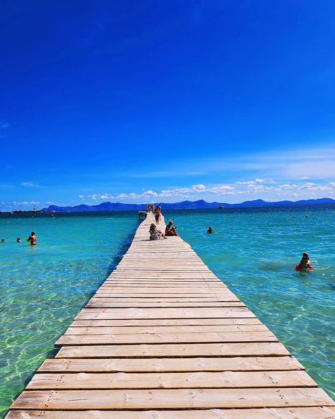 #alcúdia #alcudiabeach🌴☀️ #mallorca #majorka #spain #hiszpania #beach #holiday #palmtrees #playademuro Alcudia Beach, Beach Holiday, Vision Board, Spain, Sun, Collage, Pins