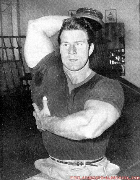 The awesome Reg Park. Extremely powerful bodybuilder. He has to be my favorite. He stood toe to toe with Arnold Schwarzenegger drug free. Reg Park, Overhead Tricep, Tricep Extensions, Old Bodybuilder, Frank Zane, Steve Reeves, Pumping Iron, Biceps And Triceps, Workout Music