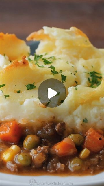 Natasha Kravchuk on Instagram: "How to Make Shepherds Pie! (The Ultimate Comfort Food) RECIPE: https://natashaskitchen.com/shepherds-pie-recipe/ #comfortfood #shepherdspie #natashaskitchen" Hamburger Dinners, Lite Meals, Shepards Pie Recipe, Shepard S Pie, Simple Sides, Vegan Shepherds Pie, Meat And Potatoes, Shepards Pie, Homemade Mashed Potatoes