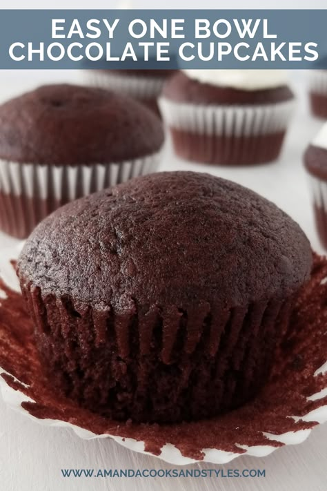 Homemade Cupcakes Chocolate, Chocolate Muffin Recipes Easy, Diy Chocolate Cupcakes, Easy Chocolate Cupcakes Recipe, Small Batch Chocolate Cupcakes 6, Chocolate Cupcakes Moist Easy, Choc Cupcakes Easy, Simple Chocolate Muffins, One Bowl Cupcakes