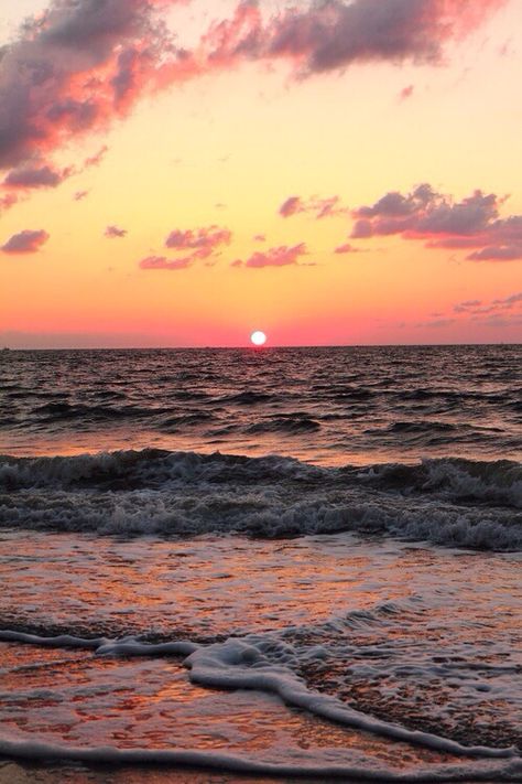 Goodmorning Tybee Island Georgia, Tybee Island, Ocean Sunset, Amazing Sunsets, Beach Scene, Island Vacation, Inspiration Quotes, Oh The Places Youll Go, Beach Life