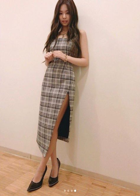 Black Pink member Jennie looks stunning in a plaid one piece | allkpop.com Jennie Kim Blackpink, Looks Black, Jennie Kim, Kim Jisoo, Blackpink Fashion, Lalisa Manoban, Kpop Fashion, Blackpink Jennie, Stunning Dresses