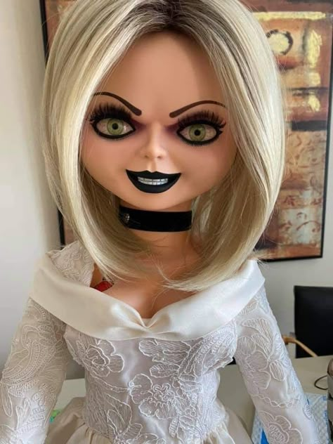 Chuckies Bride Makeup, Chucky Wife Makeup, Chucky Wife Costume, Chucky Wife, Bride Of Chucky Halloween, Scary Chucky, Chucky And His Bride, Bride Of Chucky Makeup, Tiffany Ray