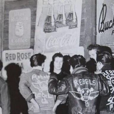 Matt Strickland on Instagram: "#1950s #1960s #vintageleatherjacket #vintagedenim #selvedgedenim #juveniledelinquent #greaser #rivetheadblog" 60s Greaser, 50s Greaser Aesthetic, 50s Greaser, Greaser Aesthetic, Youth Subcultures, Prayer Group, Vintage Biker, Of Aesthetic, Style Aesthetic