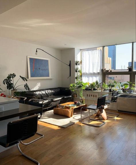 Bauhaus Living Room, Bauhaus Interior, Interior Magazine, 아파트 인테리어, Aesthetic Rooms, Apartment Decor Inspiration, Loft Apartment, Nyc Apartment, Contemporary Home Decor